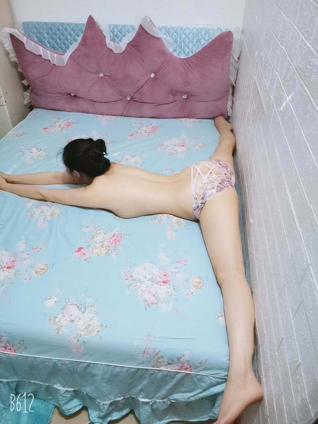 南山瑜伽老师,大长腿,来解锁没玩过的姿势
